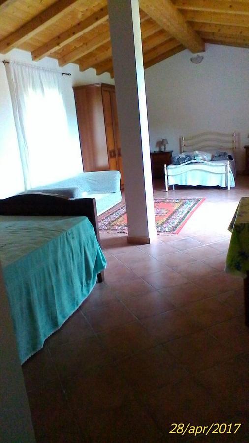 Farm Stay Gli Oleandri Loiri Porto San Paolo Exterior photo