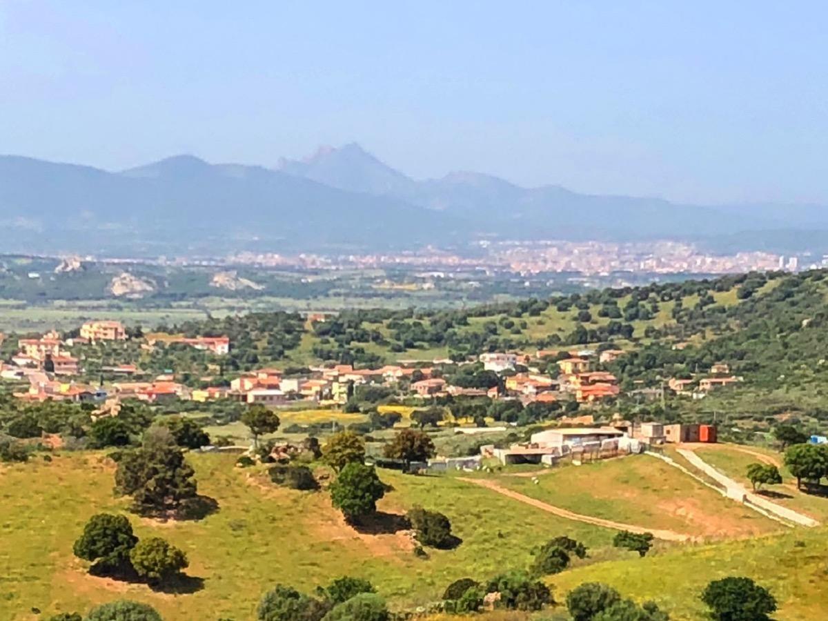 Farm Stay Gli Oleandri Loiri Porto San Paolo Exterior photo